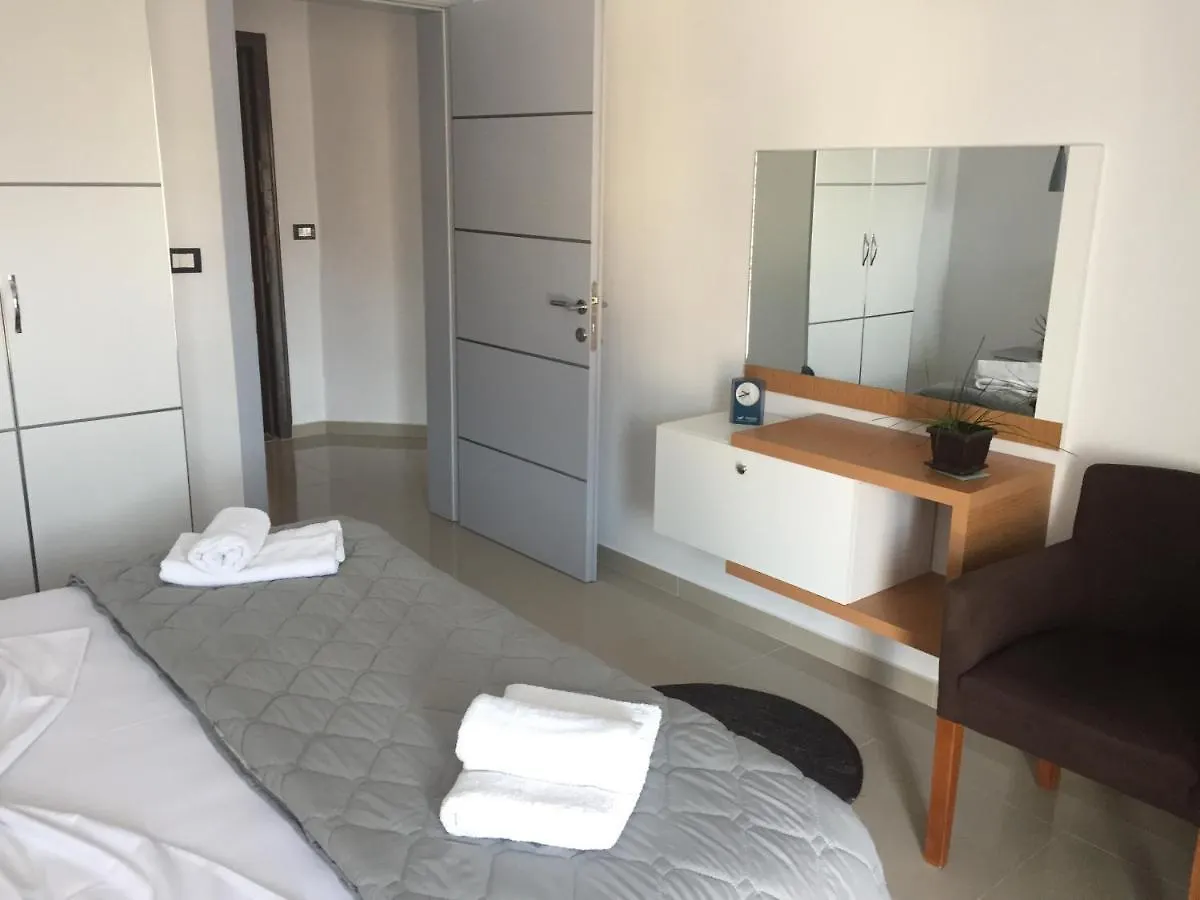 Appartement Guest'S Apartament Pogradec Albanië